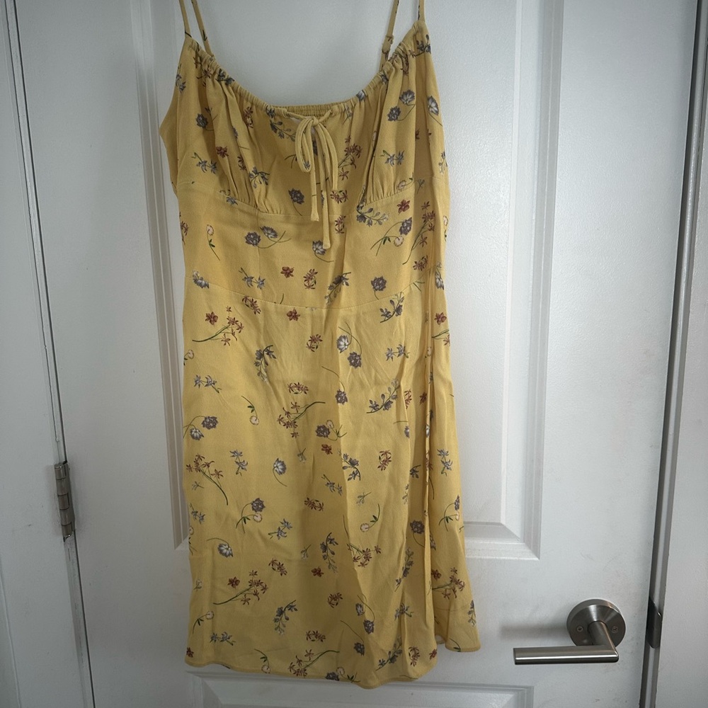 Aritzia Wilfred Yellow Sundress - Picture 2 of 6